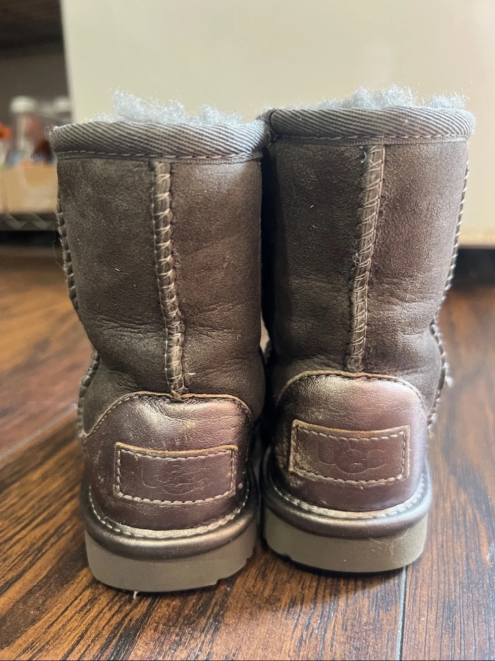 UGG Classic Toddler girls boot size 7